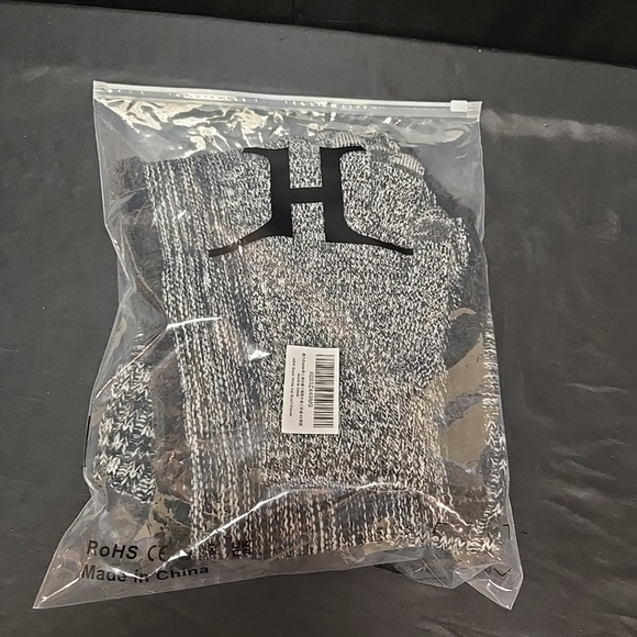 3 Pc Adult Unisex Beanie Gloves Neck Warmer Set Warm Knit Touchscreen Fingertips - Picture 9 of 9